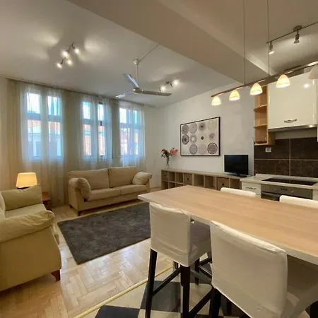 Downtown Gozsdu Vibe Apartment II Budapest Exterior photo